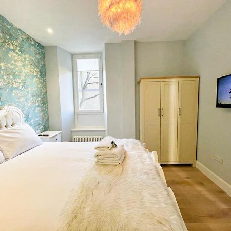Appartement Beautiful 2Br, Private Entry In Vibrant Leith à Édimbourg Extérieur photo
