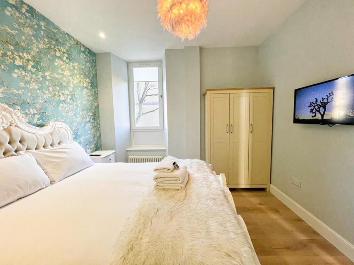 Appartement Beautiful 2Br, Private Entry In Vibrant Leith à Édimbourg Extérieur photo