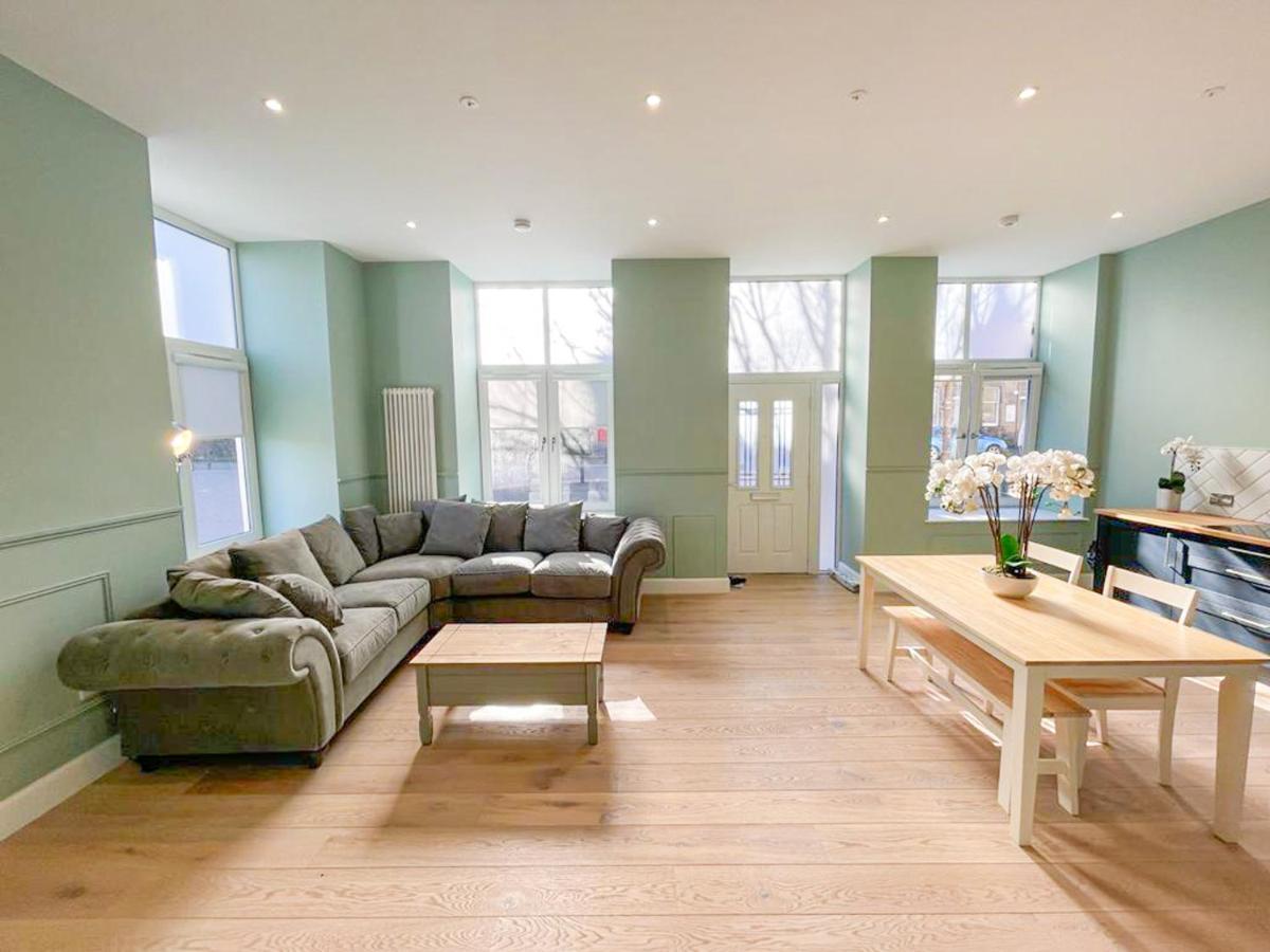 Appartement Beautiful 2Br, Private Entry In Vibrant Leith à Édimbourg Extérieur photo